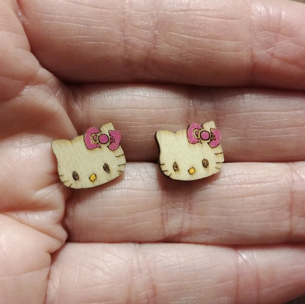 Hello Kitty Pink bow wood stud earrings post